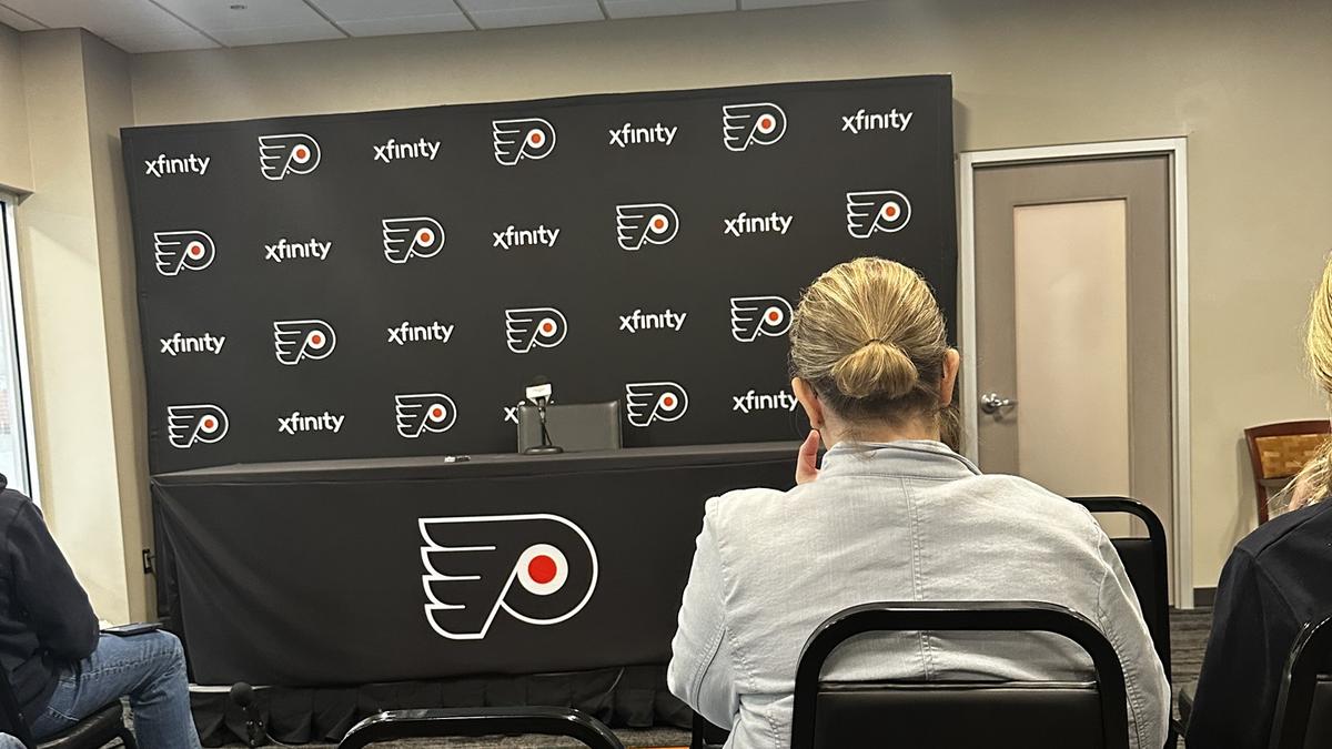 The Flyers press conference room before Rick Tocchet's post practice availability